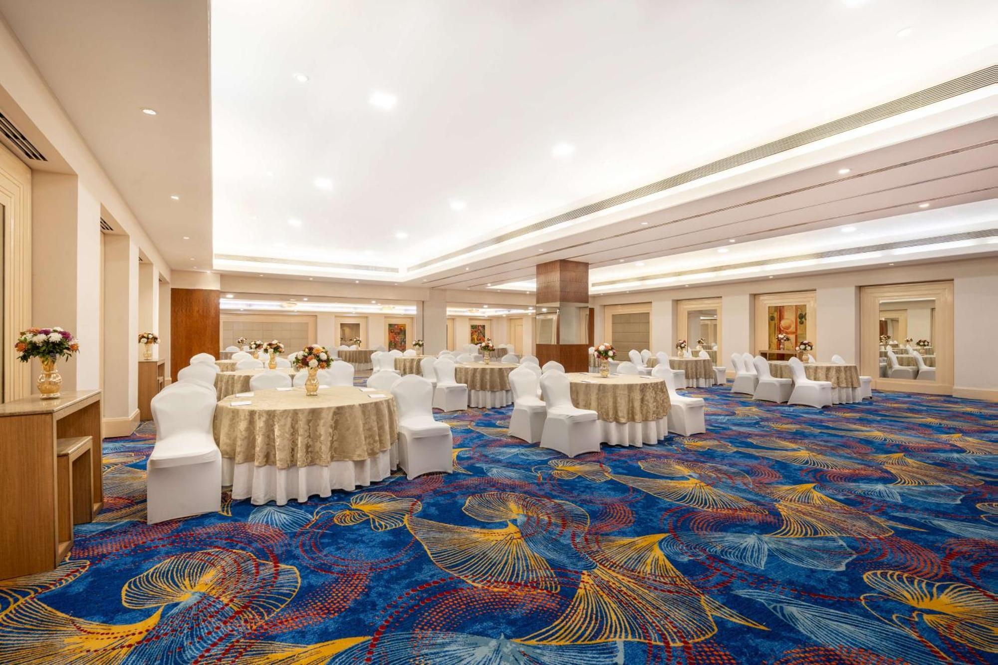 Hotel Park Plaza Faridabad Exterior foto
