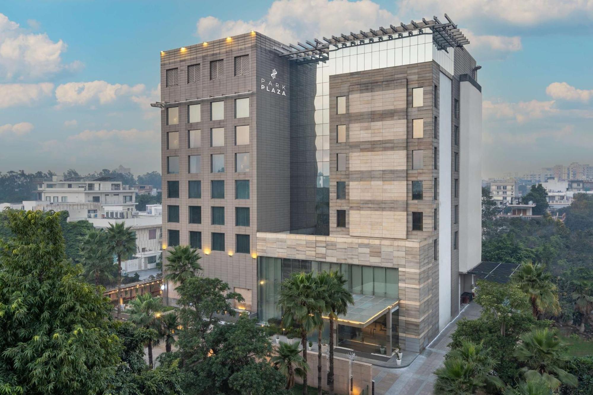 Hotel Park Plaza Faridabad Exterior foto
