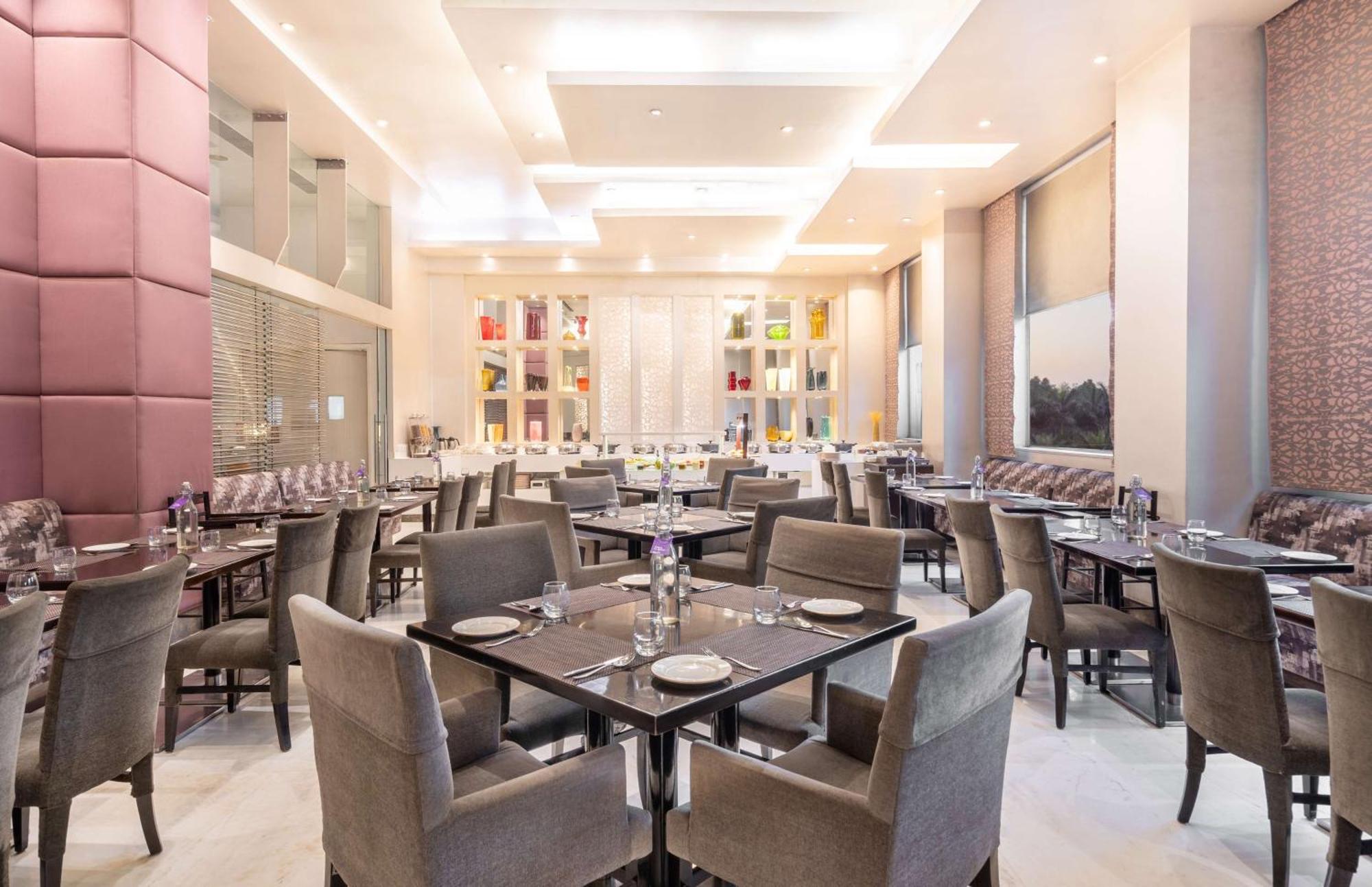 Hotel Park Plaza Faridabad Exterior foto
