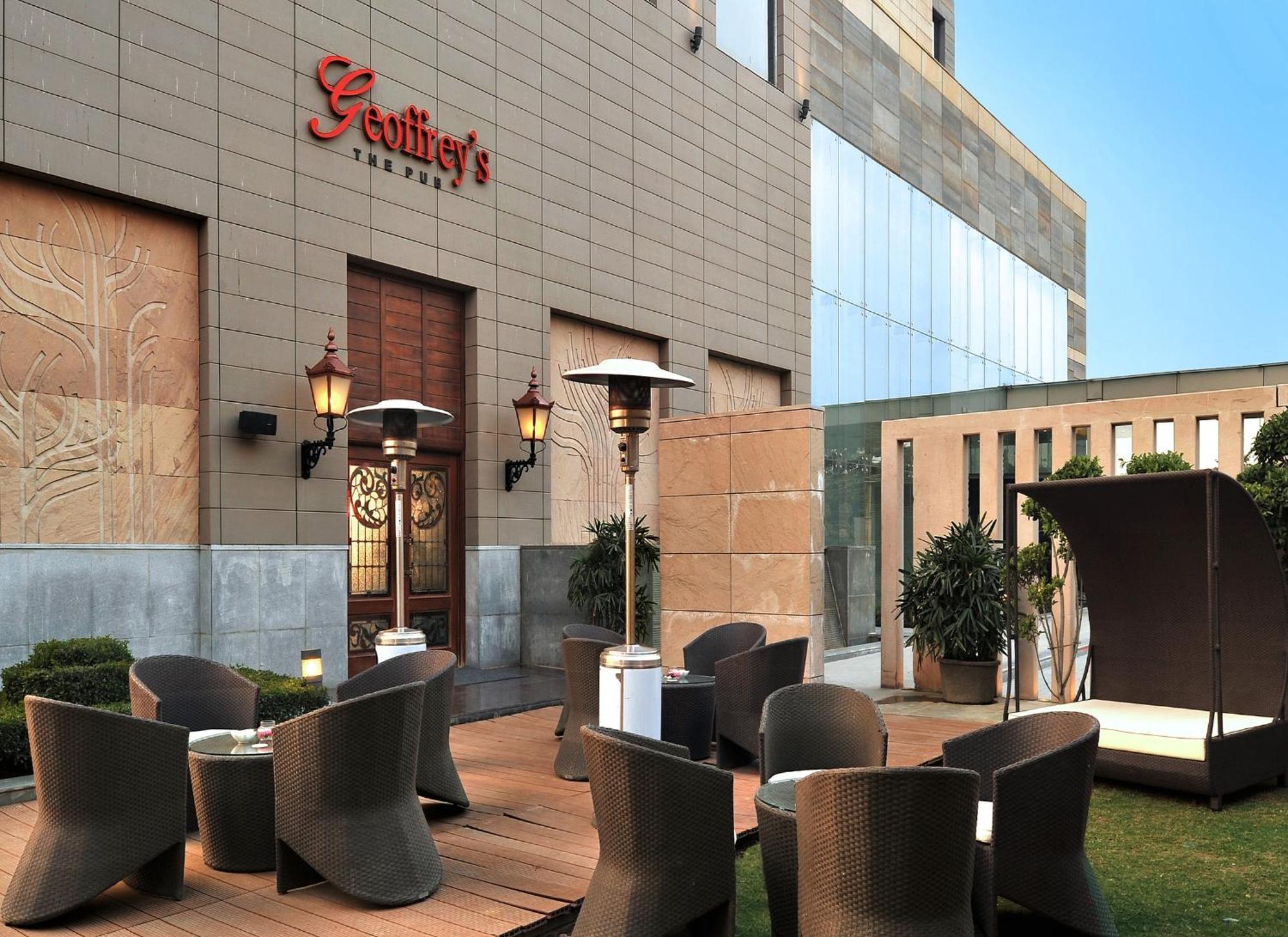 Hotel Park Plaza Faridabad Exterior foto