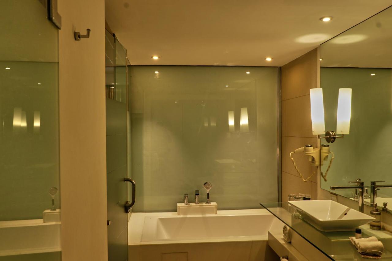 Hotel Park Plaza Faridabad Exterior foto